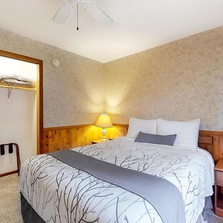 Chanticleer Inn: Villa 8 Eagle River Luaran gambar