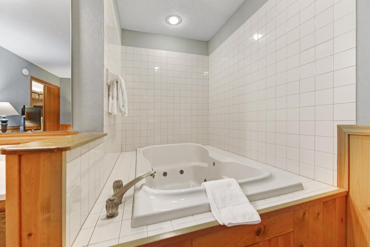 Chanticleer Inn: Villa 8 Eagle River Luaran gambar